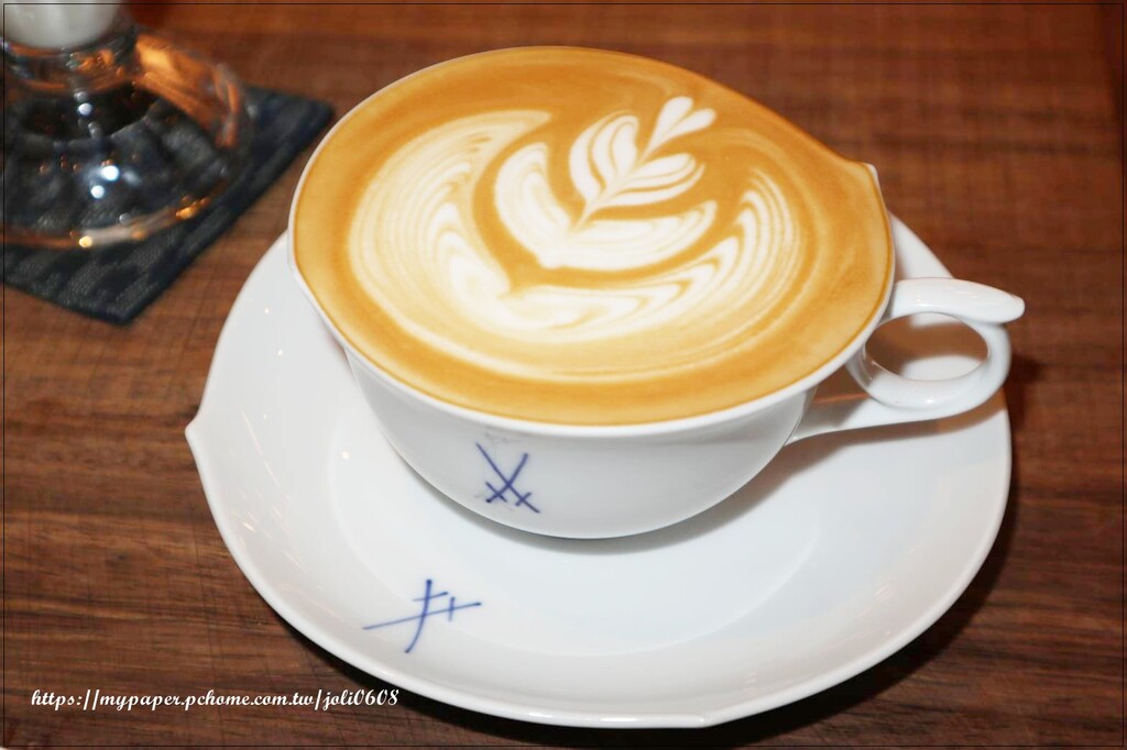 台北市中山區【波赫士領地精品咖啡館】明水店~台北咖啡廳推薦 台北下午茶餐廳推薦 超人氣千層蛋糕、提拉米蘇 是台北甜點必吃首選