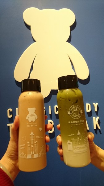 精典泰迪的奶茶舖：高雄彩虹市集~精典泰迪的奶茶舖~療癒系泰迪熊來高雄插旗~根本就是IG熱點~好拍到不要不要~