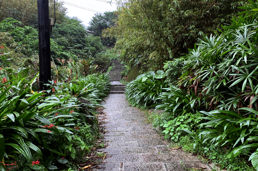 新北瑞芳｜九份_山尖路觀光步道｜滿滿和風氣息!金瓜石水圳橋遺跡