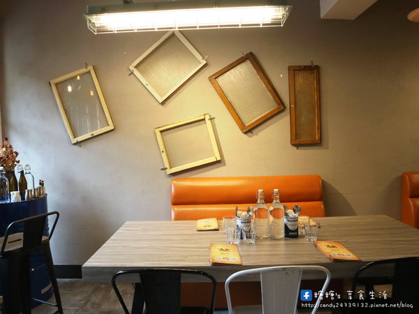 猴子披薩 Monkey Pizza (向上店):〖台中│美食〗猴子披薩 Monkey Pizza-向上店 ❤ 大里人氣美食"猴子披薩"在向上路也吃的到囉!!裝潢簡單粗曠,走工業風格,餐點創新,驚呼你的味蕾~