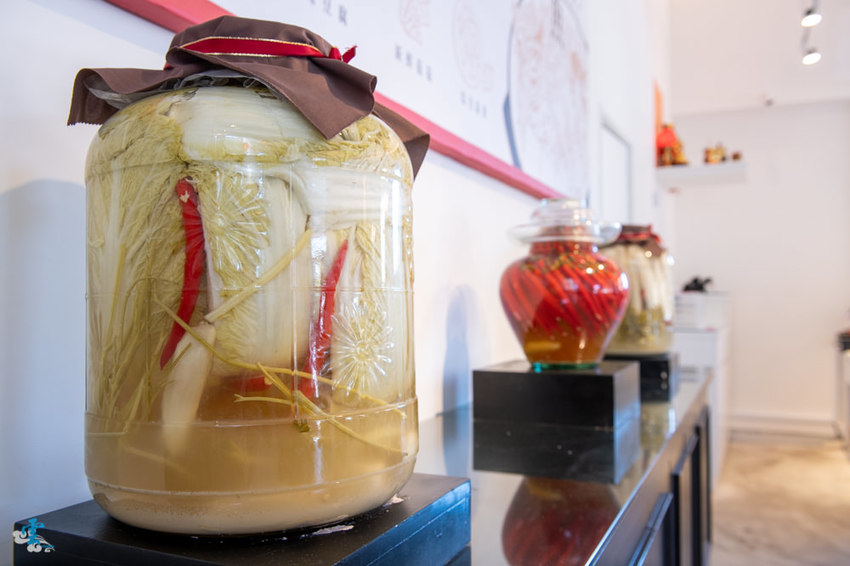 南崁台茂美食》明上園新川湘料理 – 老罈酸湯魚火鍋香氣宜人 麻辣鮮香的道地川味功夫合菜   - 時空幻境 凌雲江海清