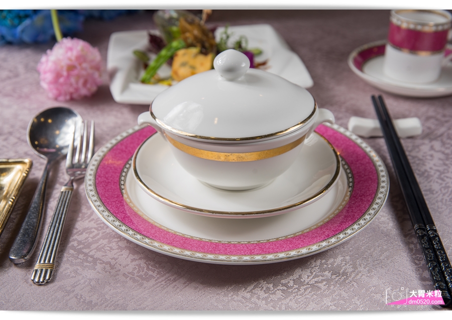 2018高雄母親節餐廳推薦,頂鮮擔仔麵高雄店,(原台南担仔麵高雄店),犒賞媽媽品嚐波士頓龍蝦海鮮大餐,5/1-5/13加碼抽dyson吹風機 - 大胃米粒 DAVID & MILLY