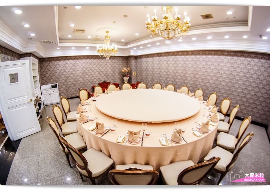 2018高雄母親節餐廳推薦,頂鮮擔仔麵高雄店,(原台南担仔麵高雄店),犒賞媽媽品嚐波士頓龍蝦海鮮大餐,5/1-5/13加碼抽dyson吹風機 - 大胃米粒 DAVID & MILLY