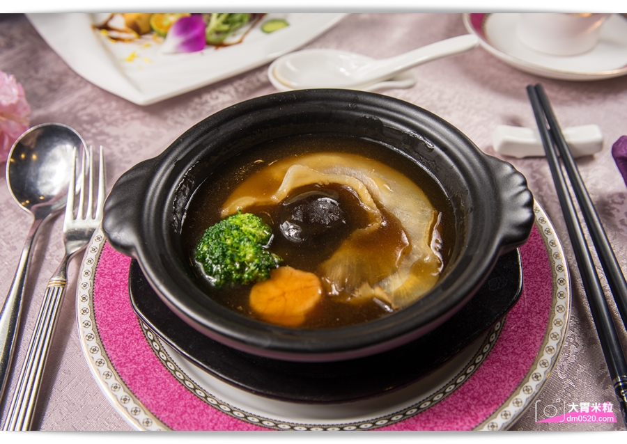 2018高雄母親節餐廳推薦,頂鮮擔仔麵高雄店,(原台南担仔麵高雄店),犒賞媽媽品嚐波士頓龍蝦海鮮大餐,5/1-5/13加碼抽dyson吹風機 - 大胃米粒 DAVID & MILLY