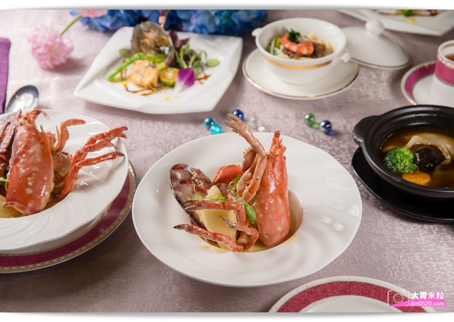 2018高雄母親節餐廳推薦,頂鮮擔仔麵高雄店,(原台南担仔麵高雄店),犒賞媽媽品嚐波士頓龍蝦海鮮大餐,5/1-5/13加碼抽dyson吹風機 - 大胃米粒 DAVID & MILLY