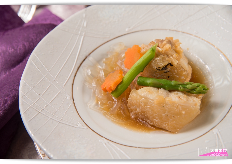 2018高雄母親節餐廳推薦,頂鮮擔仔麵高雄店,(原台南担仔麵高雄店),犒賞媽媽品嚐波士頓龍蝦海鮮大餐,5/1-5/13加碼抽dyson吹風機 - 大胃米粒 DAVID & MILLY