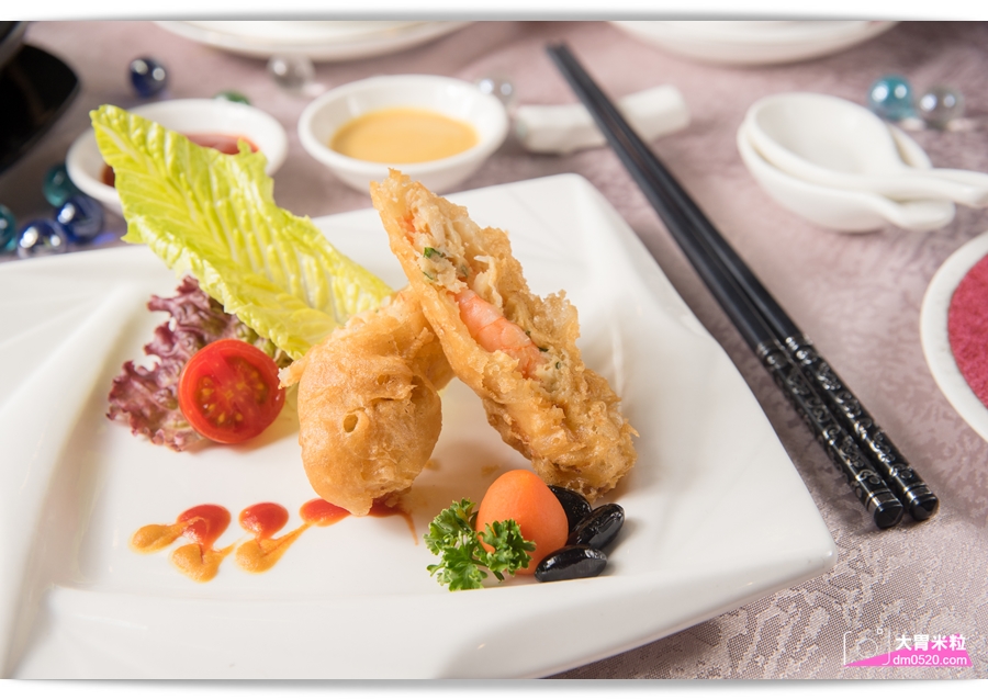 2018高雄母親節餐廳推薦,頂鮮擔仔麵高雄店,(原台南担仔麵高雄店),犒賞媽媽品嚐波士頓龍蝦海鮮大餐,5/1-5/13加碼抽dyson吹風機 - 大胃米粒 DAVID & MILLY