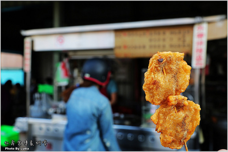 【食記│台南】歸仁仁壽宮前的傅家の蚵嗲~歸仁在地人推薦/台式下午茶/黑輪米血一支七元銅板價/必點炸甜不辣、炸雞翅