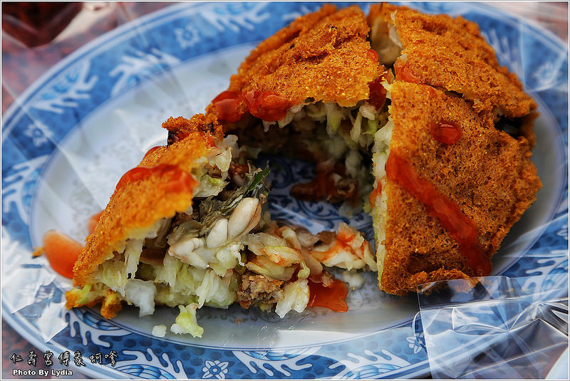 【食記│台南】歸仁仁壽宮前的傅家の蚵嗲~歸仁在地人推薦/台式下午茶/黑輪米血一支七元銅板價/必點炸甜不辣、炸雞翅