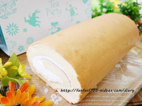 【台南美食】百午手作 棉花糖生乳捲(原味) 重量級的美味 (4).JPG