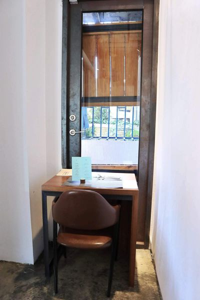 TABLE FOR ONE 一人餐桌