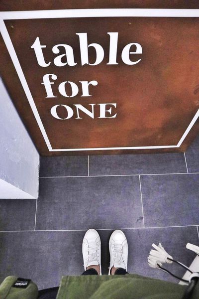 TABLE FOR ONE 一人餐桌