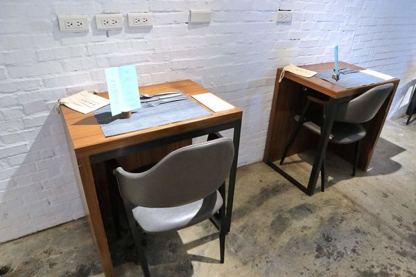 TABLE FOR ONE 一人餐桌