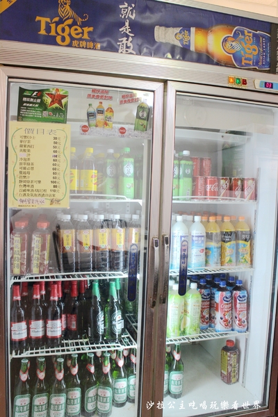 双月牌沙茶爐(新北市中華店):新莊人氣美食/海鮮塔『二月牌沙茶爐(新北市中華店)』火鍋/排隊美食