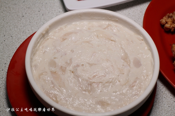 双月牌沙茶爐(新北市中華店):新莊人氣美食/海鮮塔『二月牌沙茶爐(新北市中華店)』火鍋/排隊美食