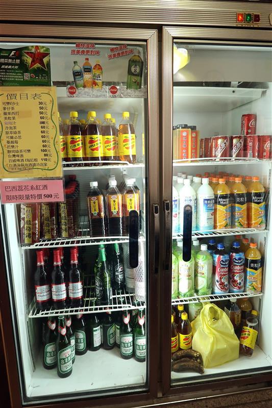 二月牌沙茶爐：新莊火鍋 二月牌沙茶爐 現流海鮮塔蛤蠣紅蟳 台南魚冊火鍋料超威 打卡送牛肉~