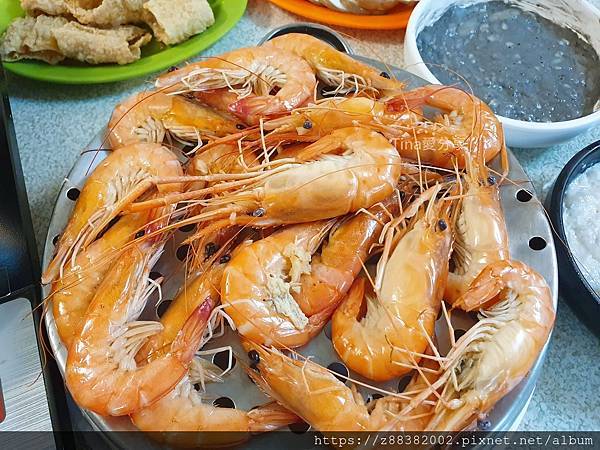 二月牌沙茶爐 溫體牛%2F海鮮塔火鍋_Tina愛分享 二月牌沙茶爐 溫體牛%2F海鮮塔火鍋_Tina愛分享