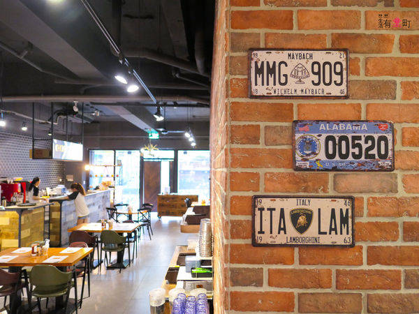 【桃園蘆竹美食】Chophouse恰好食美式餐廳:南崁聚餐好去處,與好友家人沉浸在工業風格裡聊天吧;早午餐漢堡全天供應,夏威夷熔岩漢堡排風味飯推薦-1100540.jpg 【桃園蘆竹美食】Chophouse恰好食美式餐廳:南崁聚餐好去處,與好友家人沉浸在工業風格裡聊天吧;早午餐漢堡全天供應,夏威夷熔岩漢堡排風味飯推薦-1100540.jpg