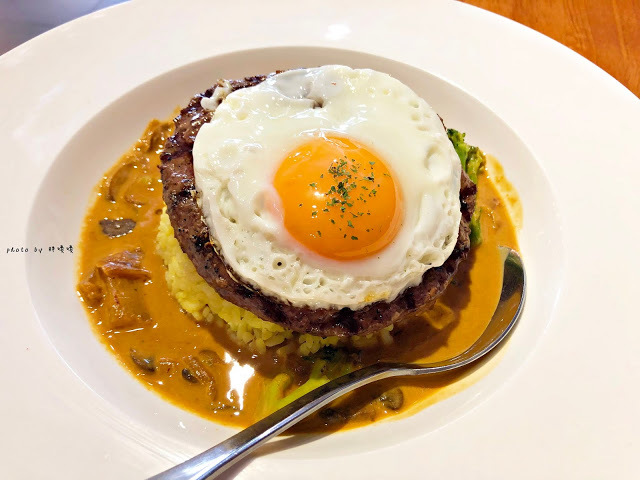 【桃園 蘆竹】Chophouse 恰好食美式餐廳 🍳🍔 平價美式餐廳，漢堡份量驚人，夏威夷熔岩漢堡排風味飯頗具特色，爆炸蘋果派、濃郁布朗尼，不論主餐還是甜點都令人滿意💖💖💖