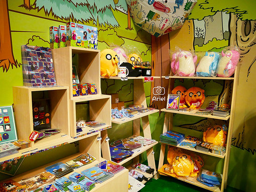 【台北旅遊】CN POP UP STORE卡通頻道期間限定店∥小鬼們準備放寒假，快丟到卡通世界裡冒險