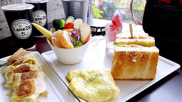 23846389_1612626205425260_699771983_n