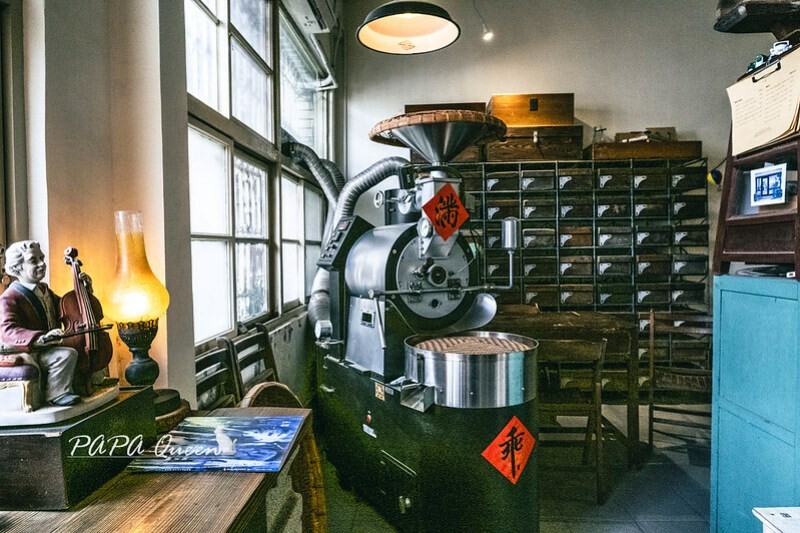 台中市西區台中西區 |里厚來坐 有庭有院的咖啡館-直火烘焙/虹吸咖啡店