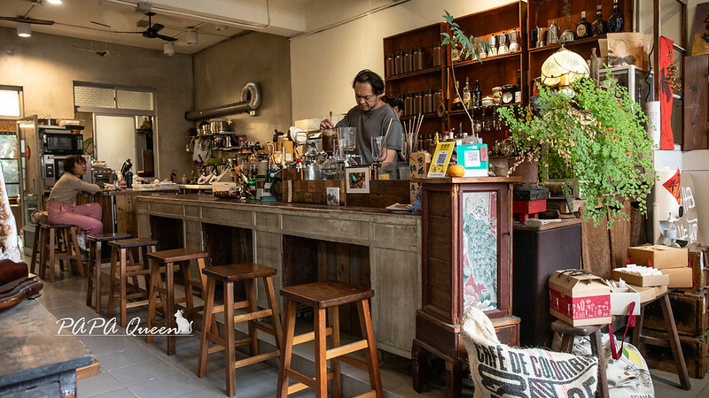 台中市西區台中西區 |里厚來坐 有庭有院的咖啡館-直火烘焙/虹吸咖啡店