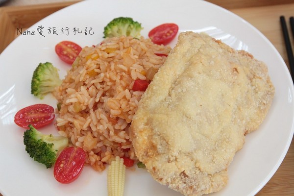 香郡 Shiny Dream:台中香郡Shiny Dream早午餐,巷弄早午餐美味豐富份量多,cp值高照燒雞腿排總匯三明治