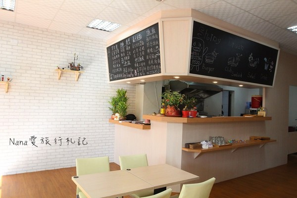 香郡 Shiny Dream:台中香郡Shiny Dream早午餐,巷弄早午餐美味豐富份量多,cp值高照燒雞腿排總匯三明治