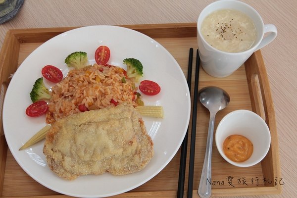 香郡 Shiny Dream:台中香郡Shiny Dream早午餐,巷弄早午餐美味豐富份量多,cp值高照燒雞腿排總匯三明治