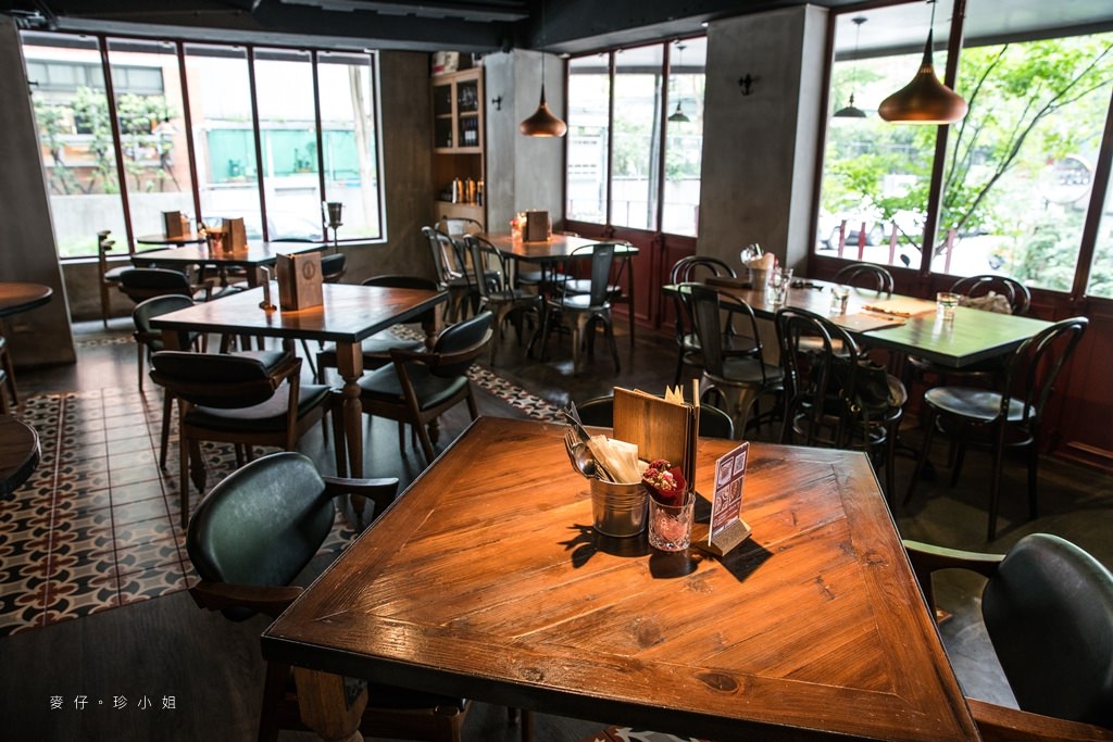 好米亞餐酒館GOODIES CUISINE~東區約會生日聚餐餐廳推薦!從前菜到甜點料理道道精彩~鴨胸 戰斧豬排 龍蝦海膽義大利麵必點 - 麥仔の生活日記