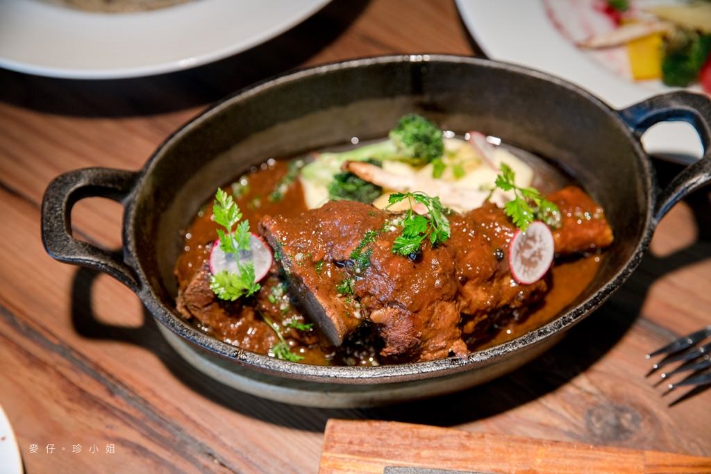 好米亞餐酒館GOODIES CUISINE~東區約會生日聚餐餐廳推薦!從前菜到甜點料理道道精彩~鴨胸 戰斧豬排 龍蝦海膽義大利麵必點 - 麥仔の生活日記