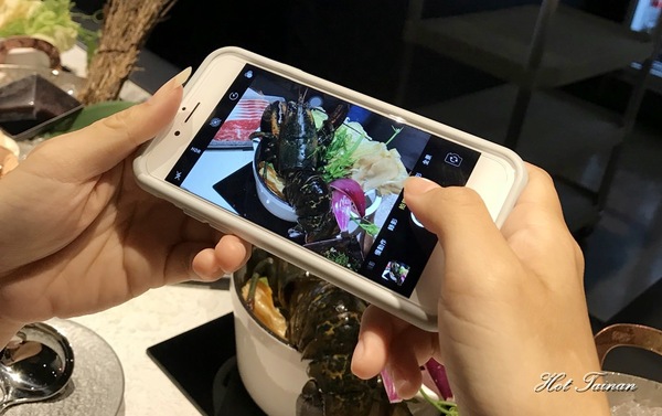 有你真好.火鍋沙龍(有你真好.火鍋沙龍):【台南美食】藝廊般的質感火鍋店!精燉湯頭,細挑食材的鮮味:有你真好火鍋沙龍