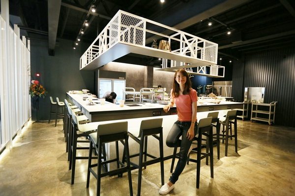 有你真好.火鍋沙龍(有你真好.火鍋沙龍):【台南美食】藝廊般的質感火鍋店!精燉湯頭,細挑食材的鮮味:有你真好火鍋沙龍