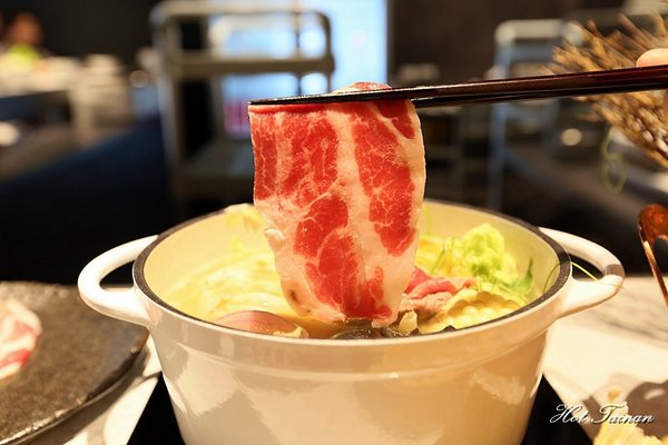 有你真好.火鍋沙龍(有你真好.火鍋沙龍):【台南美食】藝廊般的質感火鍋店!精燉湯頭,細挑食材的鮮味:有你真好火鍋沙龍
