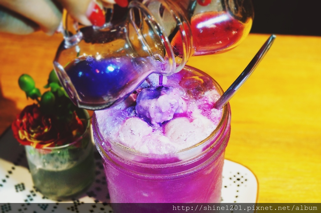 棧FML Cafe花苑拿鐵 中山餐酒館.晴光商圈下午茶.中山國小站美食