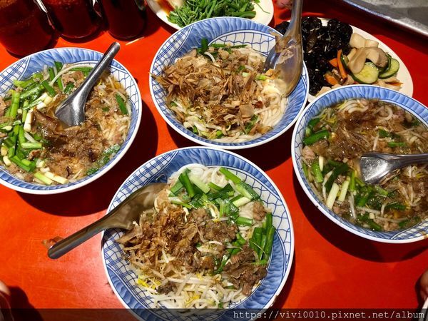 墾丁大街晚餐_200731.jpg