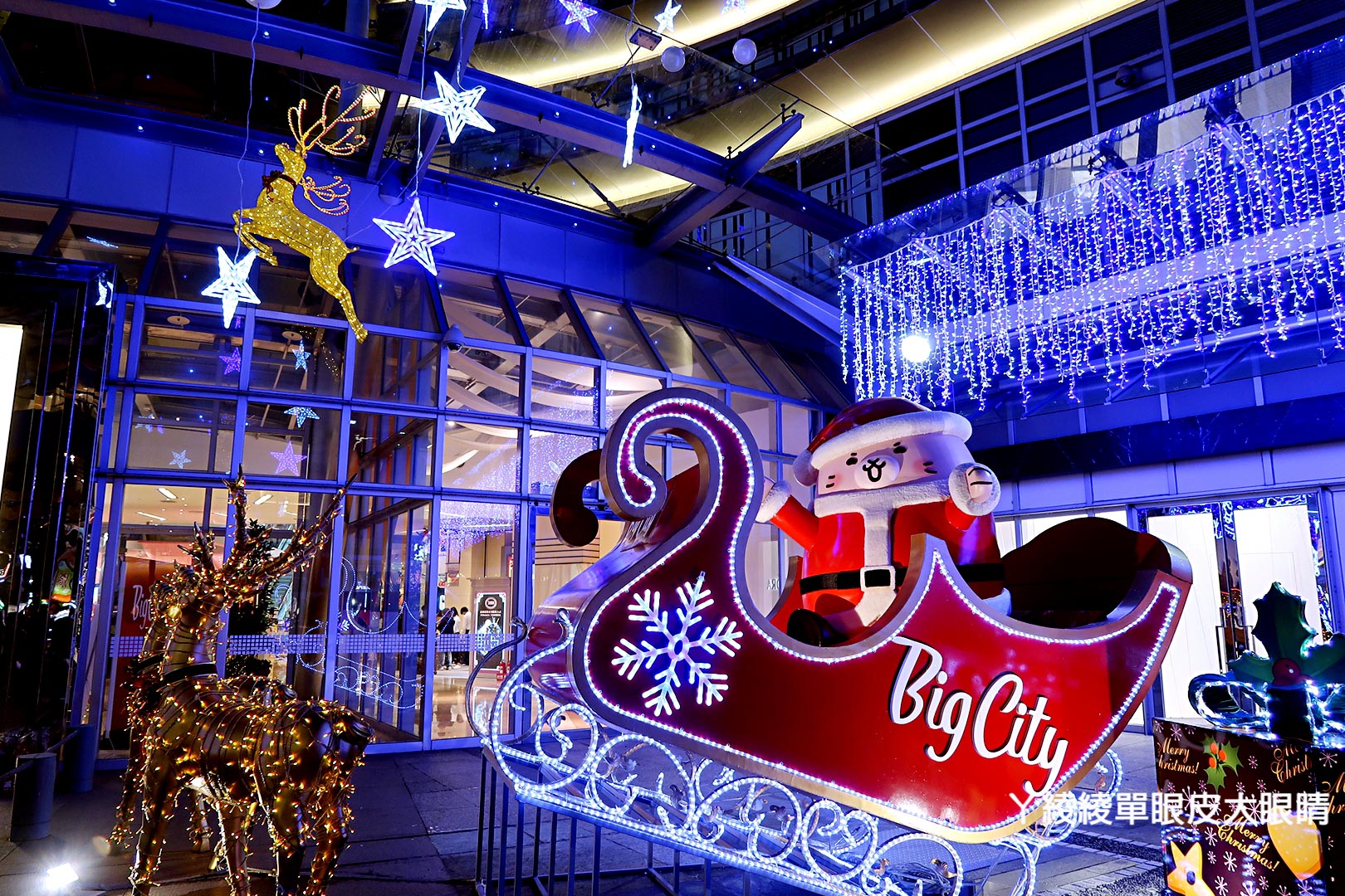 新竹聖誕節最夯打卡地標！可愛小熊維尼聖誕裝置和巨型聖誕樹