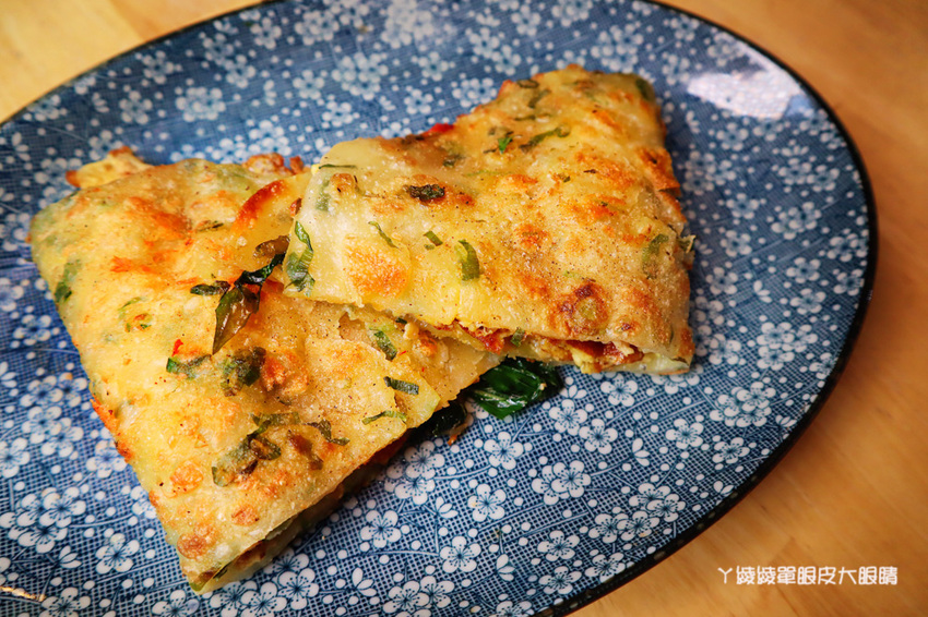 新竹下午茶外送推薦郭記餡餅王!城隍廟附近美食越來越狂啦!爆漿鮮蚵蔥油餅限量供應