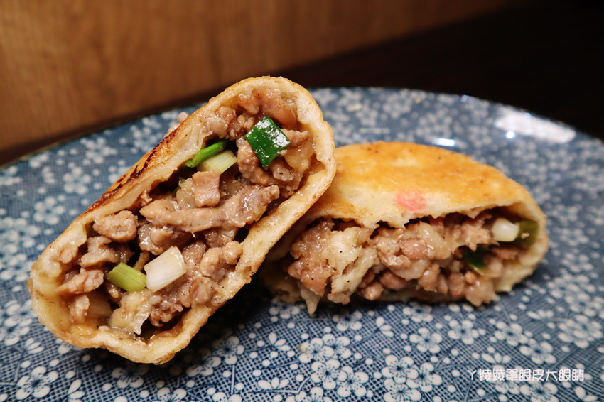 新竹下午茶外送推薦郭記餡餅王!城隍廟附近美食越來越狂啦!爆漿鮮蚵蔥油餅限量供應