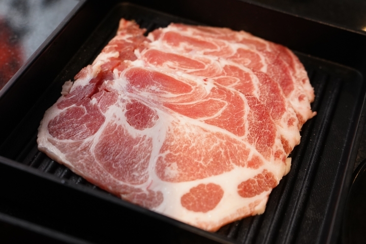 【桃園/中壢 美食】「狩也無煙燒肉」：中壢燒肉吃到飽/超值天使紅蝦吃到飽/霜降牛厚切/豐盛肉品跟海鮮/無肉不歡/肉肉控的狂歡時刻