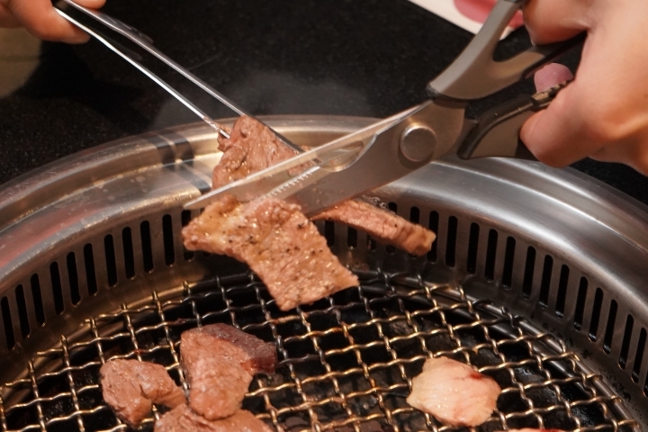 【桃園/中壢 美食】「狩也無煙燒肉」：中壢燒肉吃到飽/超值天使紅蝦吃到飽/霜降牛厚切/豐盛肉品跟海鮮/無肉不歡/肉肉控的狂歡時刻