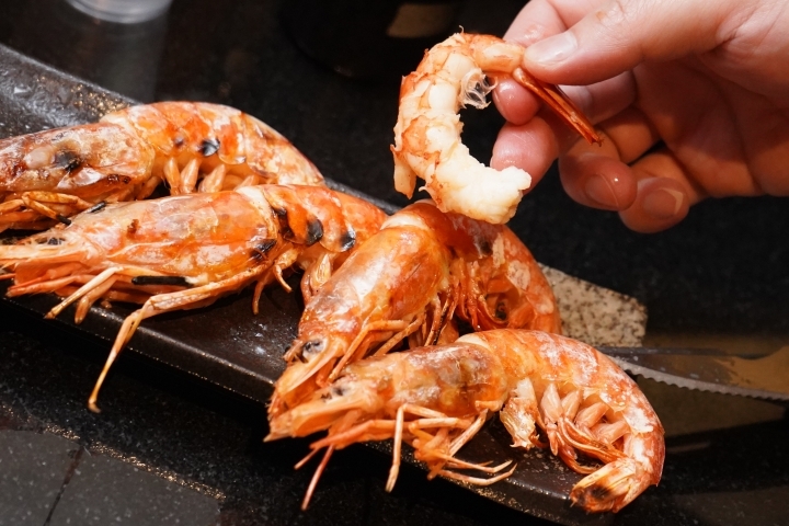 【桃園/中壢 美食】「狩也無煙燒肉」：中壢燒肉吃到飽/超值天使紅蝦吃到飽/霜降牛厚切/豐盛肉品跟海鮮/無肉不歡/肉肉控的狂歡時刻