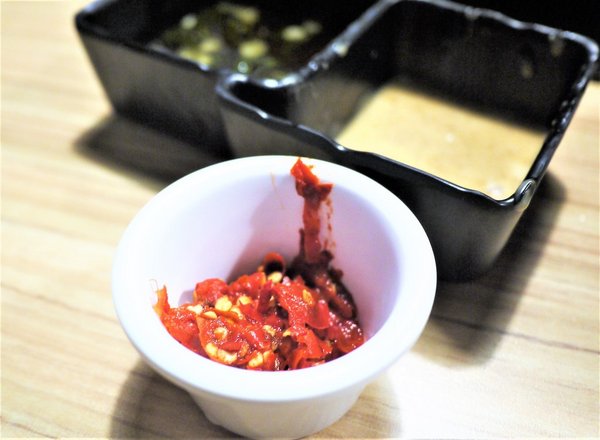 鮮入圍煮-精緻鍋物：【板橋/火鍋】 鮮入圍煮-精緻鍋物，活波士頓龍蝦鍋，活沙公鍋～滿滿的頂級海鮮～文末有完整菜單