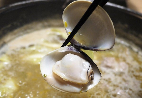 鮮入圍煮-精緻鍋物：【板橋/火鍋】 鮮入圍煮-精緻鍋物，活波士頓龍蝦鍋，活沙公鍋～滿滿的頂級海鮮～文末有完整菜單