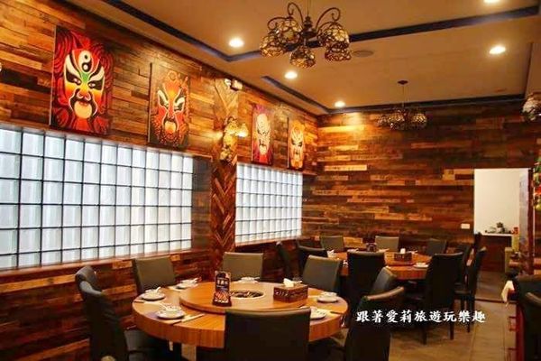 23718208_1608434519177762_437915786_n