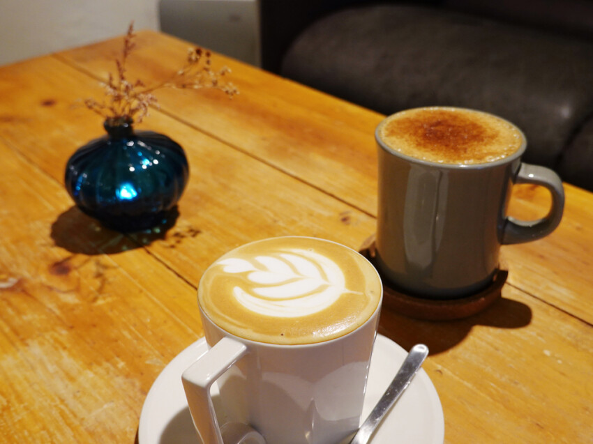 新北新店—墨啡商行｜有一種簡單 是一片吐司配上一杯拿鐵｜七張站、寶橋路、北新國小