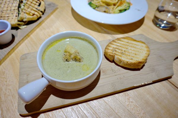 【台北美食】東區 蔬食料理 Mani mani 餐廳 創意特色的義式素料理