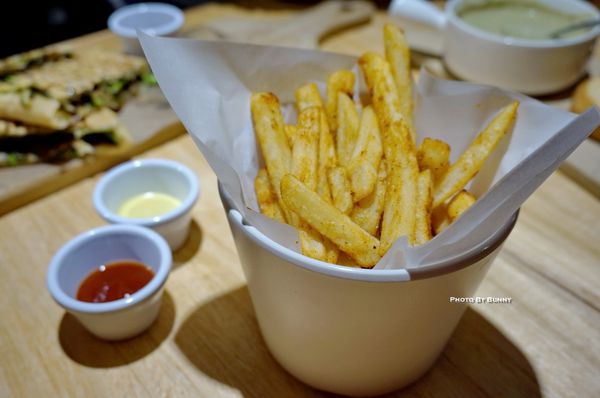 【台北美食】東區 蔬食料理 Mani mani 餐廳 創意特色的義式素料理