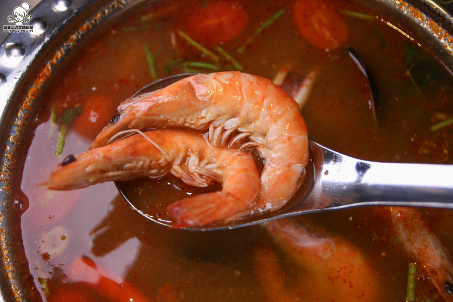 高雄泰式料理 泰式 泰國料理 家樂福 開胃 酸辣